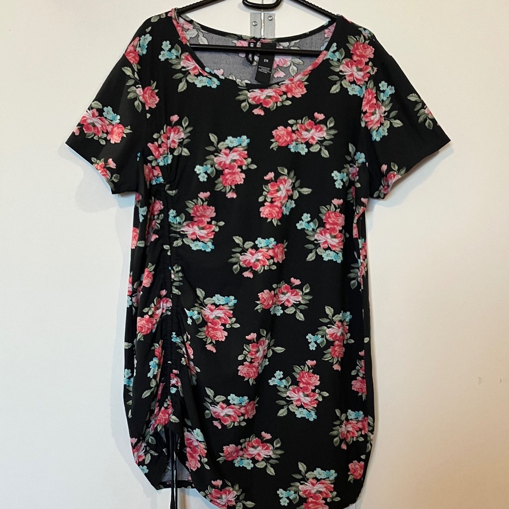 🎉 Kristin Nicole Black Floral Blouse